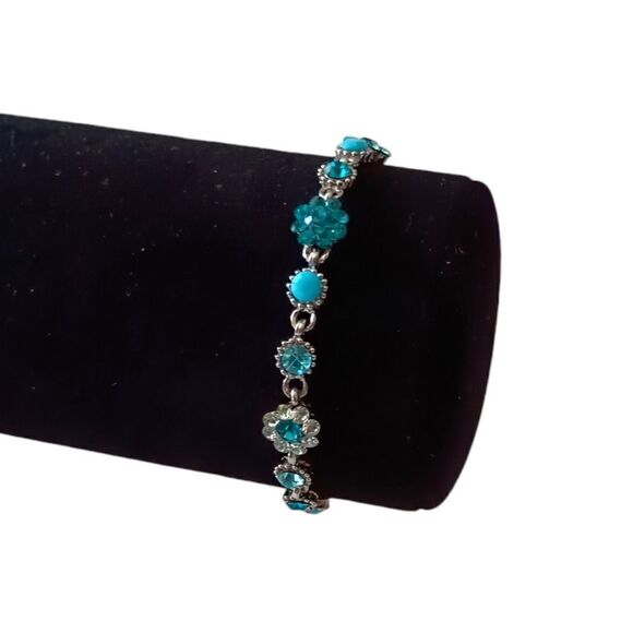 Aqua Blue Rhinestone Link Bracelet Faux Turquoise Silver Tone Coastal Beachy - Picture 9 of 16